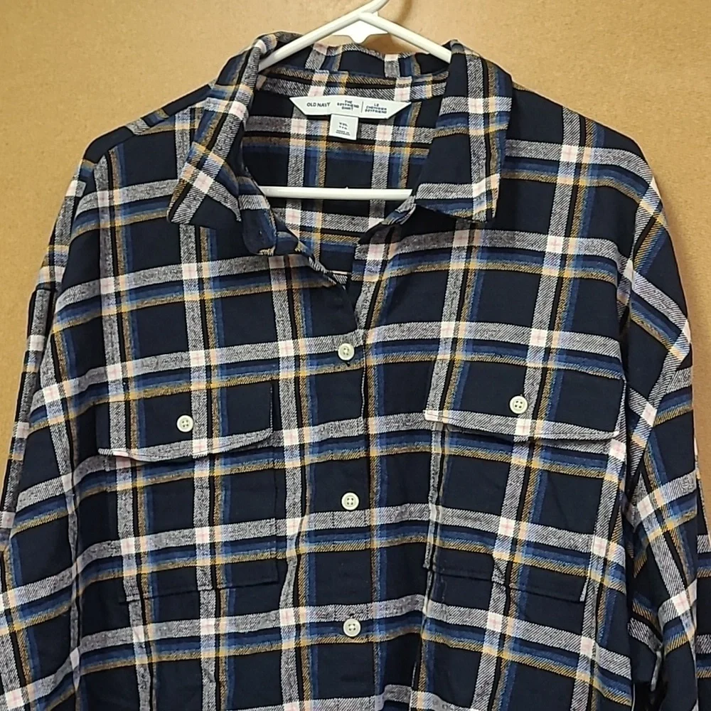Old Navy Size XXL Navy Blue Plaid Button Down Boyfriend Shirt - Picture 5 of 10